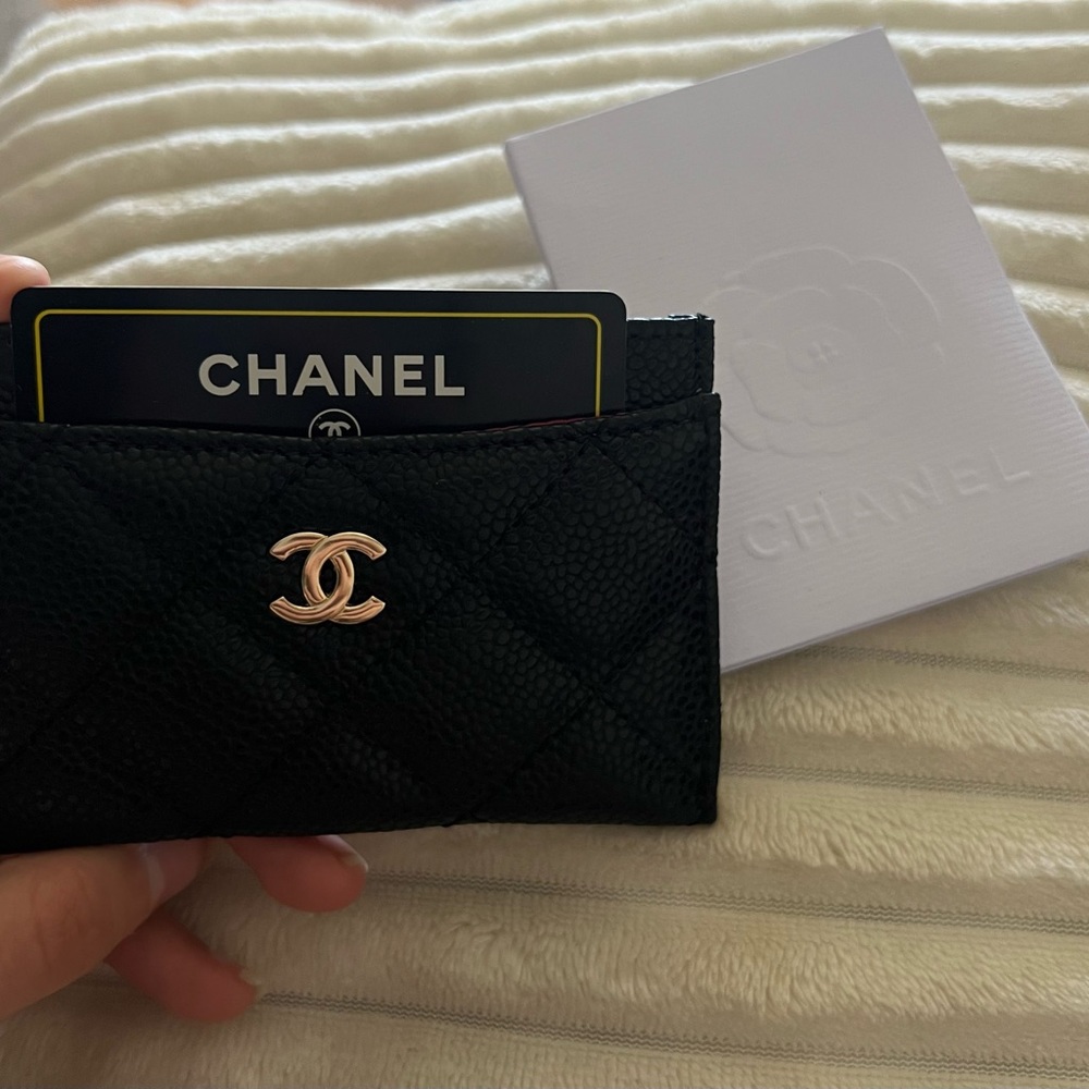 chanel quilted card holder